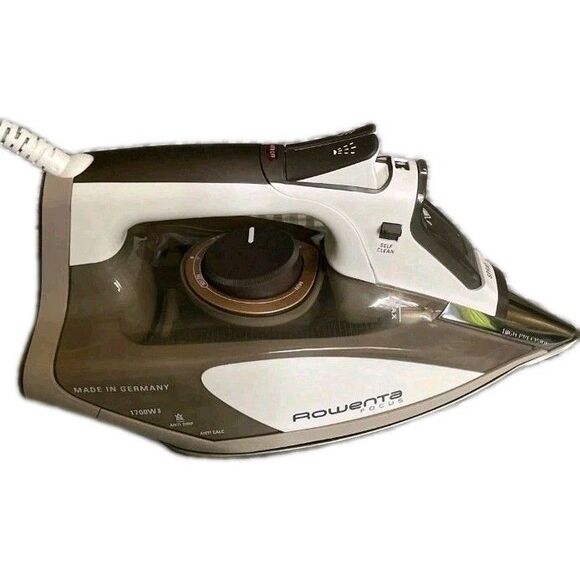 Rowenta Focus Steam Iron DW5080 Stainless Germany - Tested - Picture 1 of 8